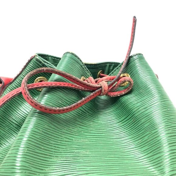 LOUIS VUITTON M44147 Epi Petit Noe Drawstring bag Shoulder bag - Picture 7 of 14